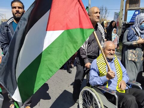 تصاویر/حضور طلاب مدرسه علمیه حضرت زهرا (س)سنجان در راهپیمایی روز قدس