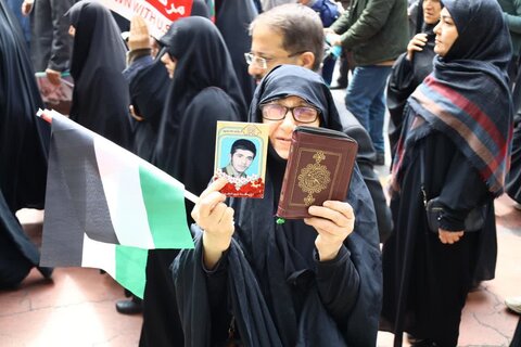 راهپیمایی روز قدس با شکوه هر چه تمام تر در ساری برگزار شد.