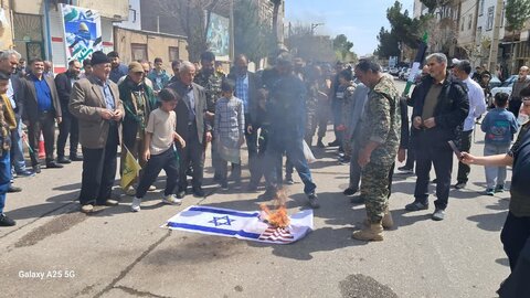 تصاویر/حضور طلاب مدرسه علمیه کوثر زرندیه در راهپیمایی روز قدس