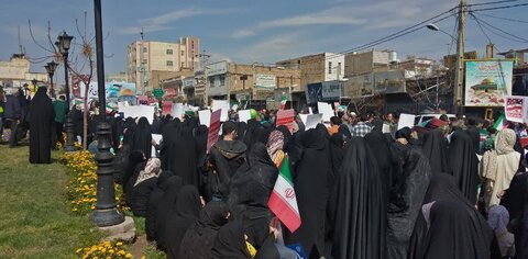 تصاویر/حضور حماسی طلاب مدرسه علمیه الهیه ساوه در راهپیمایی روز قدس