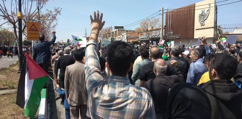 تصاویر/حضور حماسی طلاب مدرسه علمیه الهیه ساوه در راهپیمایی روز قدس