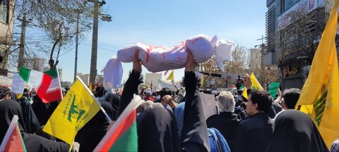 تصاویری از راهپیمایی روز قدس با حضور طلاب موسسه آموزش عالی ریحانة النبی اراک