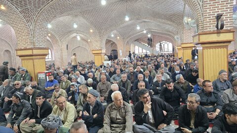 تصاویر/ اقامه نماز جمعه شهرستان سردشت