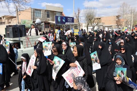 تصاویر/ راهپیمایی  روز جهانی قدس در نوشین شهر