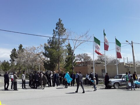 تصاویری از حضور پرشور طلاب مدرسه علمیه صدیقه طاهره غرق آباد در راهپیمایی روز قدس