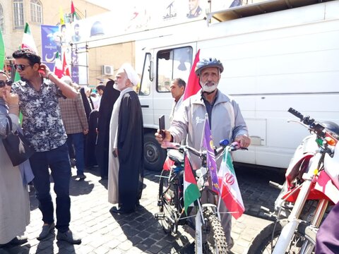 تصاویر/ حماسه یزدی ها در لبیک به امام خامنه ای در روز قدس۱۴۰۴