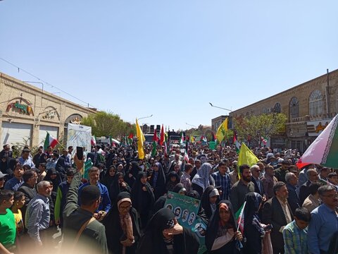 تصاویر/ حماسه یزدی ها در لبیک به امام خامنه ای در روز قدس۱۴۰۴