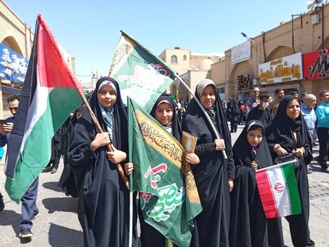 تصاویر/ حماسه یزدی ها در لبیک به امام خامنه ای در روز قدس۱۴۰۴