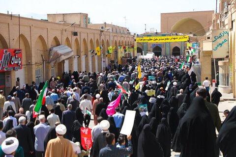 تصاویر/ حماسه یزدی ها در لبیک به امام خامنه ای در روز قدس۱۴۰۴