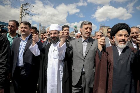 تصاویر/ حضور گسترده روحانیون شیعه و اهل سنت ارومیه در راهپیمایی روز جهانی قدس