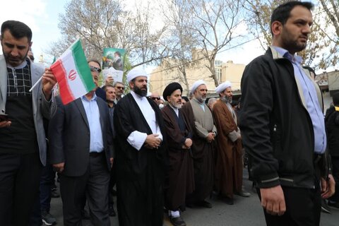 تصاویر/ حضور گسترده روحانیون شیعه و اهل سنت ارومیه در راهپیمایی روز جهانی قدس