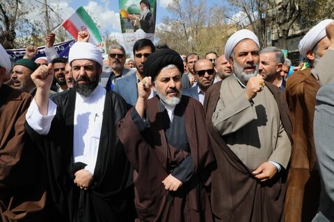 تصاویر/ حضور گسترده روحانیون شیعه و اهل سنت ارومیه در راهپیمایی روز جهانی قدس