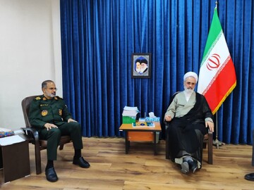 تصاویر / دیدار فرمانده سپاه قم با آیت الله اعرافی