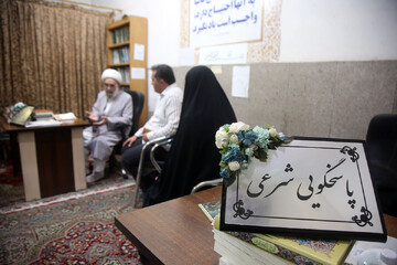 پاسخگویی ۵۱ کارشناس به سؤالات شرعی و اعتقادی زائران در قم