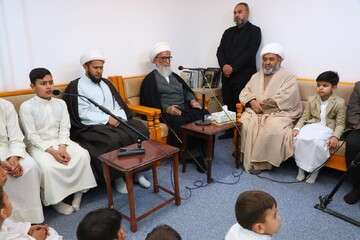 توصیه‌های آیت‌الله العظمی بشیر نجفی به کودکان و اساتید مدرسه قرآنی