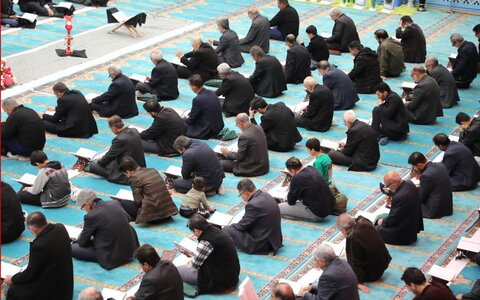 تصاویر/ جمع خوانی قرآن کریم در مصلای امام خمینی (ره) ارومیه