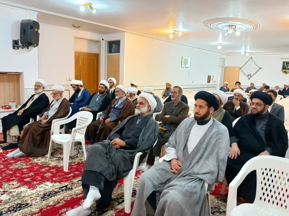 برگزاری گردهمایی روحانیون و امامان جماعت مساجد آران و بیدگل