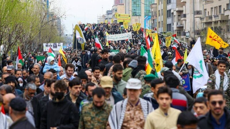 कुद्स दिवस; पूरी दुनिया में "अमेरिका और इजरायल मुर्दाबाद" के नारो की गूंज