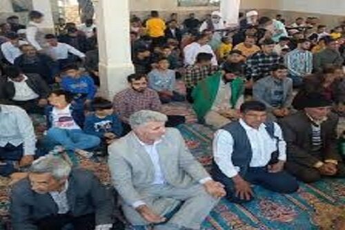 حقایق تاریخی برای نوجوانان و جوانان تبیین شود