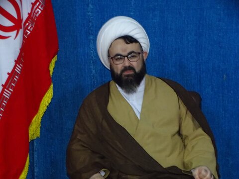 تصاویر نشست امام جمعه چهاریرج با مبلغین