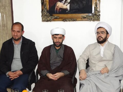 تصاویر نشست امام جمعه چهاریرج با مبلغین