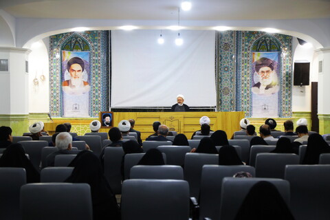 تصاویر /  مراسم افتتاحیه نمایشگاه قرآن استان قم