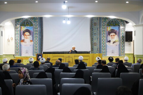 تصاویر /  مراسم افتتاحیه نمایشگاه قرآن استان قم