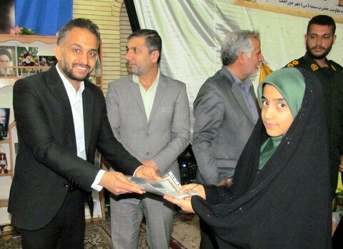 تصاویر/ اختتامیه ترتیل خوانی قرآن دختران نوجوان در دوراهک