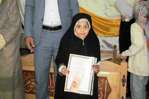 تصاویر/ اختتامیه ترتیل خوانی قرآن دختران نوجوان در دوراهک