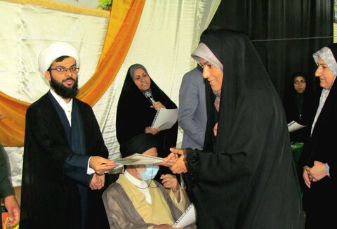 تصاویر/ اختتامیه ترتیل خوانی قرآن دختران نوجوان در دوراهک