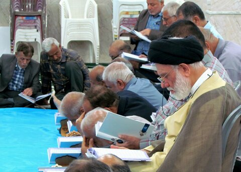 تصاویر/ محفل قرآن پاسداران بازنشسته سپاه دیّر