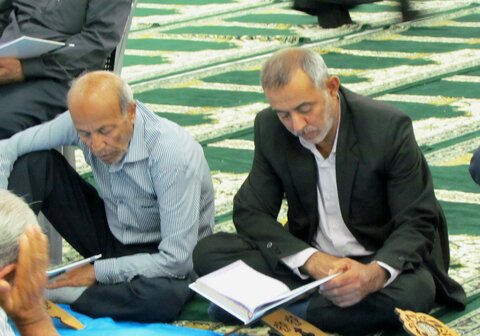 تصاویر/ محفل قرآن پاسداران بازنشسته سپاه دیّر