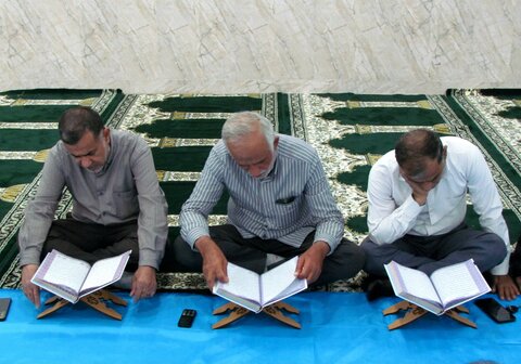 تصاویر/ محفل قرآن پاسداران بازنشسته سپاه دیّر