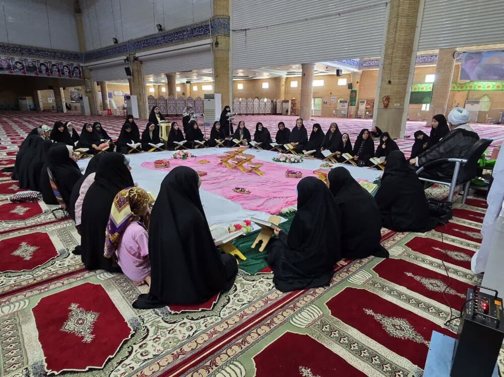 مراسم اختتامیه محفل انس با قرآن در مصلی شهدای محراب کنگان