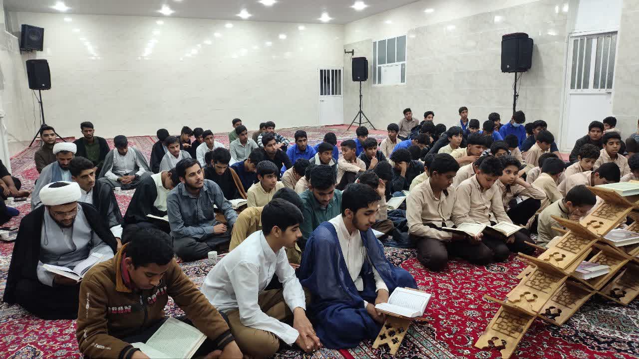 برنامههای خانه طلاب مدرسه امیرالمؤمنین(ع) سندرک در ایام ماه مبارک رمضان
