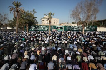 تصاویر/ اقامه نماز عید سعید فطر در بندرعباس