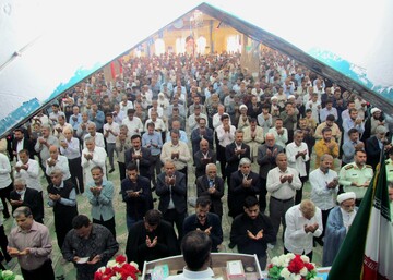 تصاویر/ نماز عید فطر در بندر دیر