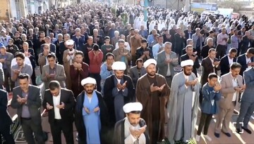 فیلم | اقامه نماز عید فطر در بافت