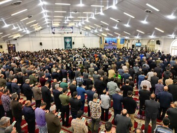 تصاویر / اقامه نماز عید سعید فطر در نهاوند