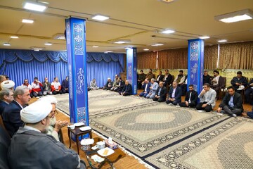 تصاویر | دیدار عیدانه نماینده ولی فقیه در استان در حسینیه بیت امام جمعه تبریز