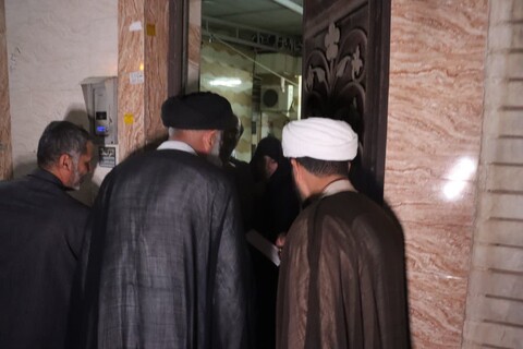 دیدار سرزده عیدانه نماینده ولی فقیه در خوزستان با همسایگان