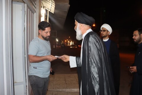 دیدار سرزده عیدانه نماینده ولی فقیه در خوزستان با همسایگان