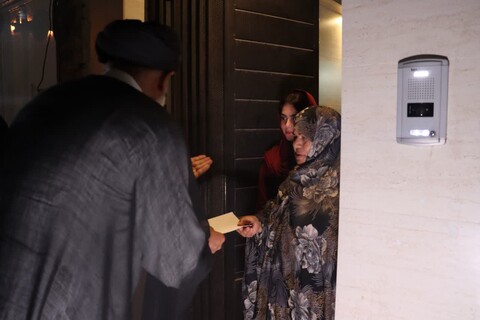 دیدار سرزده عیدانه نماینده ولی فقیه در خوزستان با همسایگان