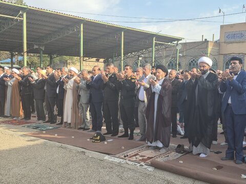 تصاویر اقامه نماز عید سعید فطر  در مصلای الغدیر خرم آباد