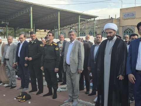 تصاویر اقامه نماز عید سعید فطر  در مصلای الغدیر خرم آباد