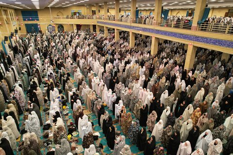 تصاویر/ تجلی حضور مردم مومن ارومیه در نماز عید سعید فطر