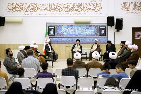 تصاویر/ نشست صمیمی مدیر معاونین اساتید مدرسه علمیه امام خمینی (ره) گرگان با آیت‌الله نورمفیدی