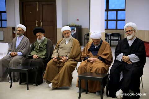 تصاویر/ نشست صمیمی مدیر معاونین اساتید مدرسه علمیه امام خمینی (ره) گرگان با آیت‌الله نورمفیدی