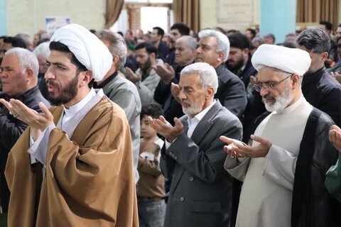 تصاویر/ اقامه نماز عید فطر در تکاب