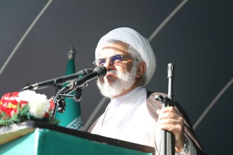 تصاویر/ نماز عید فطر در بندرعباس